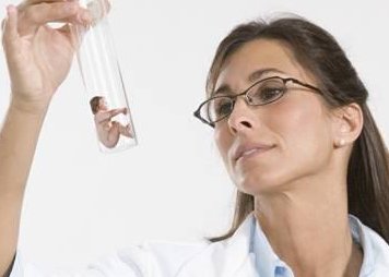 女性有染色体罗氏易位在金昌市做试管养囊成功率高吗？试管移植后需要保胎吗！